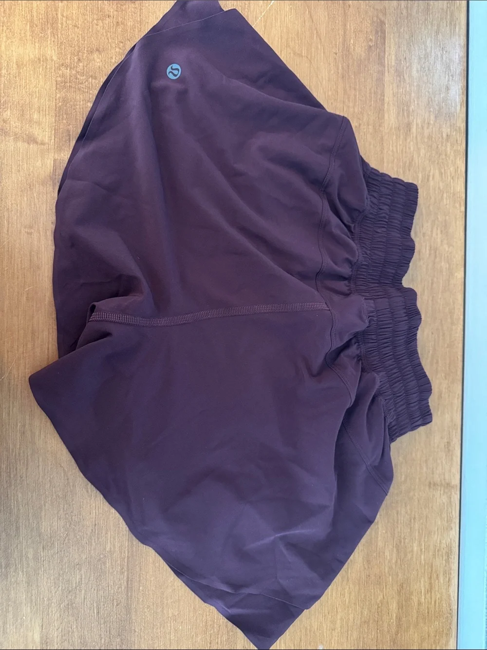 lululemon athletica shake it out 2.5 Deep Plum Elastic-Waist Athletic Shorts